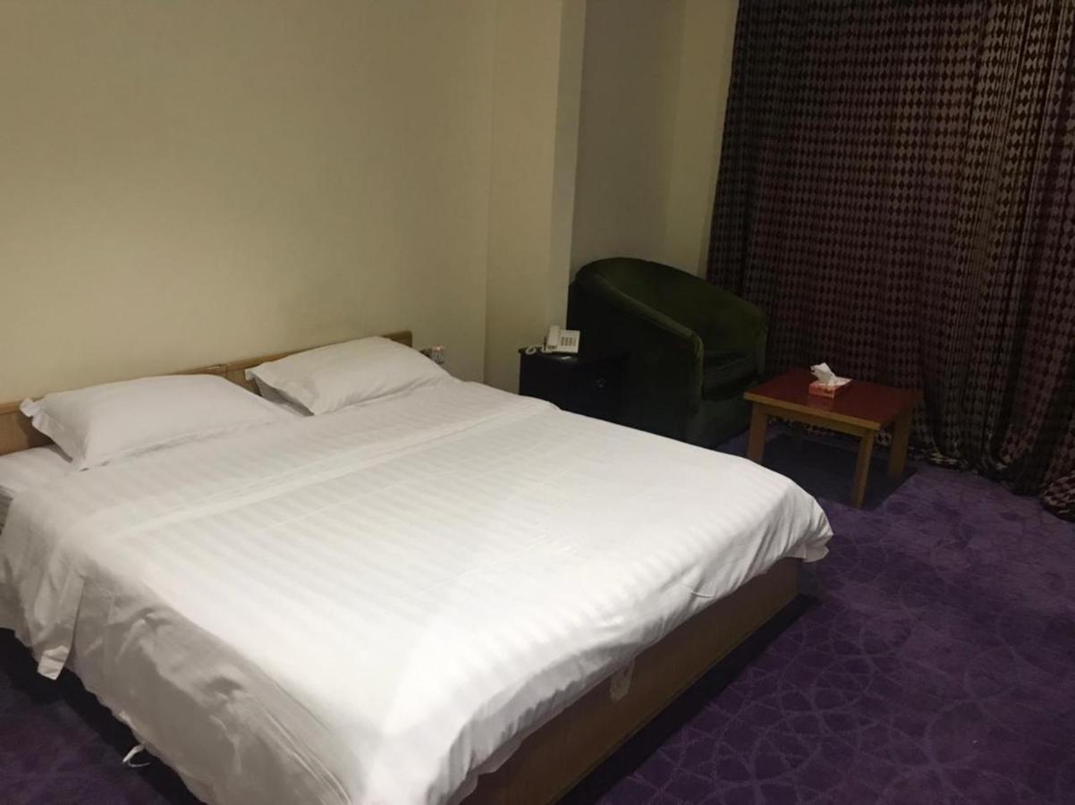 Al Aziziyah Hotel And Suites Khamis Mushait Eksteriør bilde